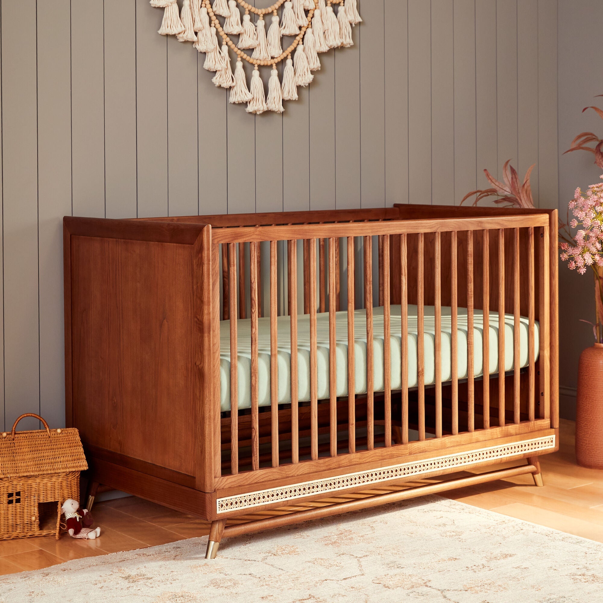 Maxi-Cosi Nursery Everheart 4-in-1 Convertible Crib with Toddler Bed/Daybed Conversion Kit