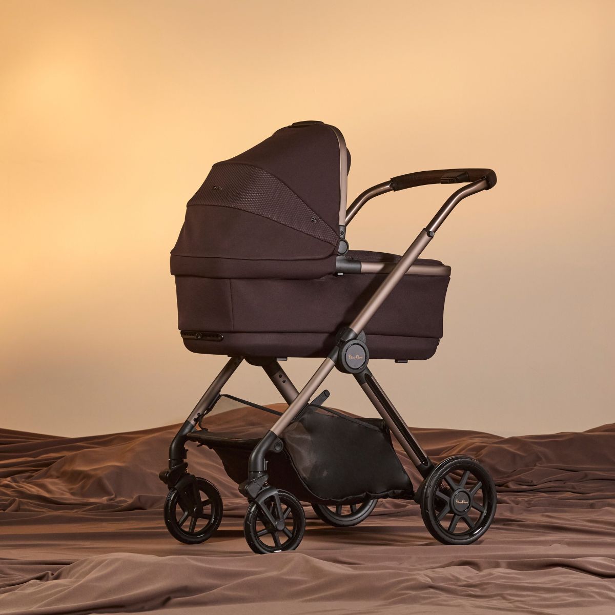 Silver Cross Reef 2 First Bed Folding Bassinet