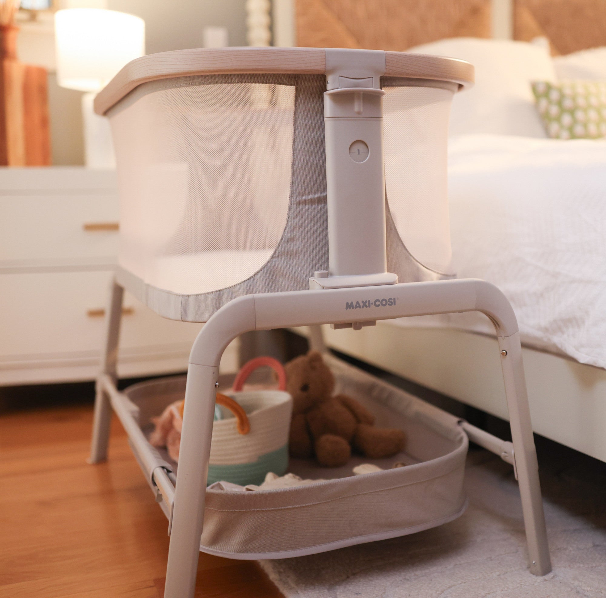 Maxi-Cosi Iora 2-in-1 Co-Sleeper