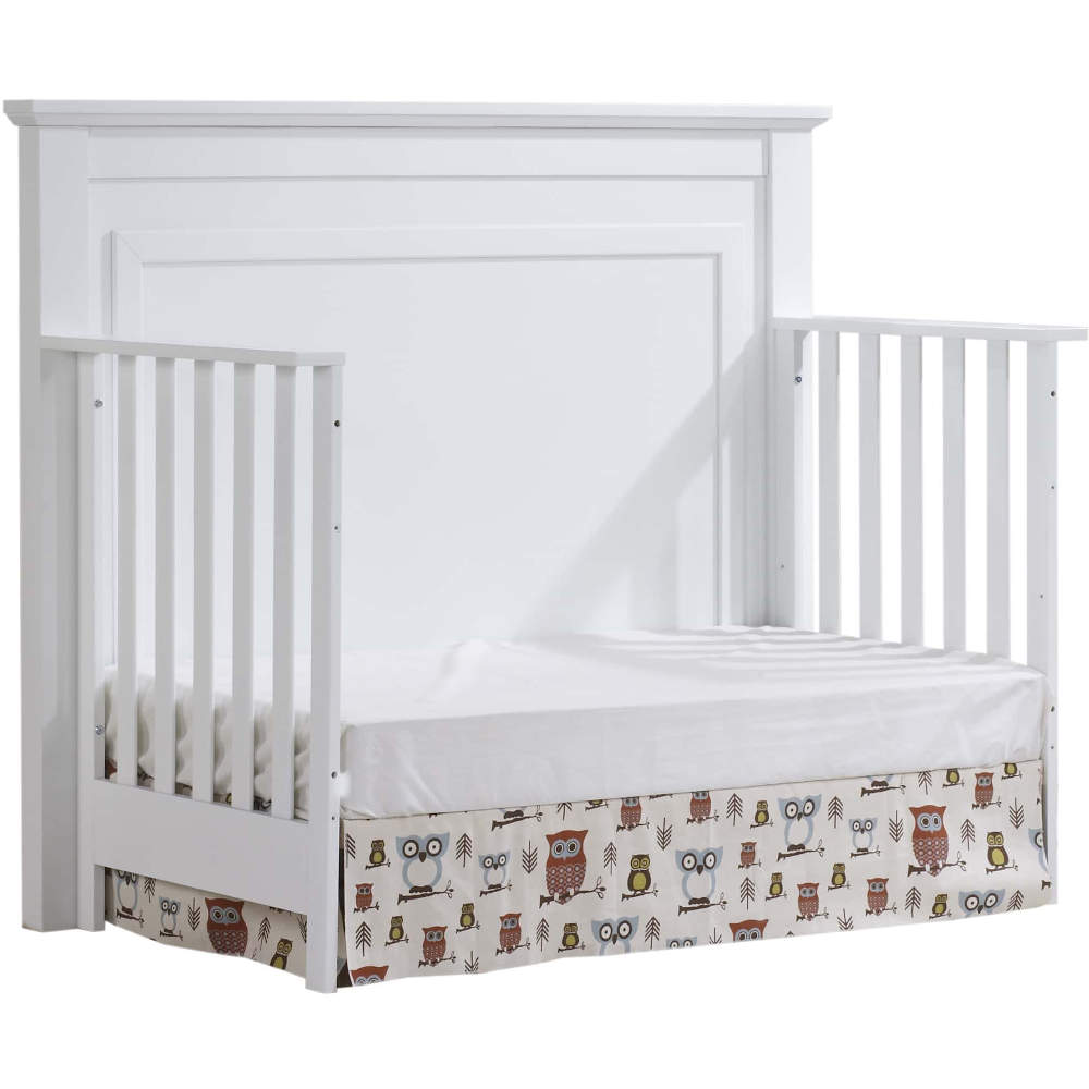 Natart Taylor ''5-in-1'' Convertible Crib