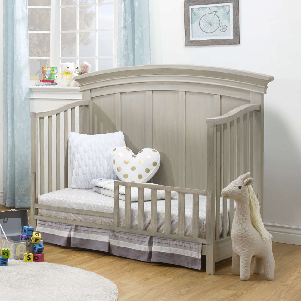 Sorelle Verona 4-in-1 Panel Crib