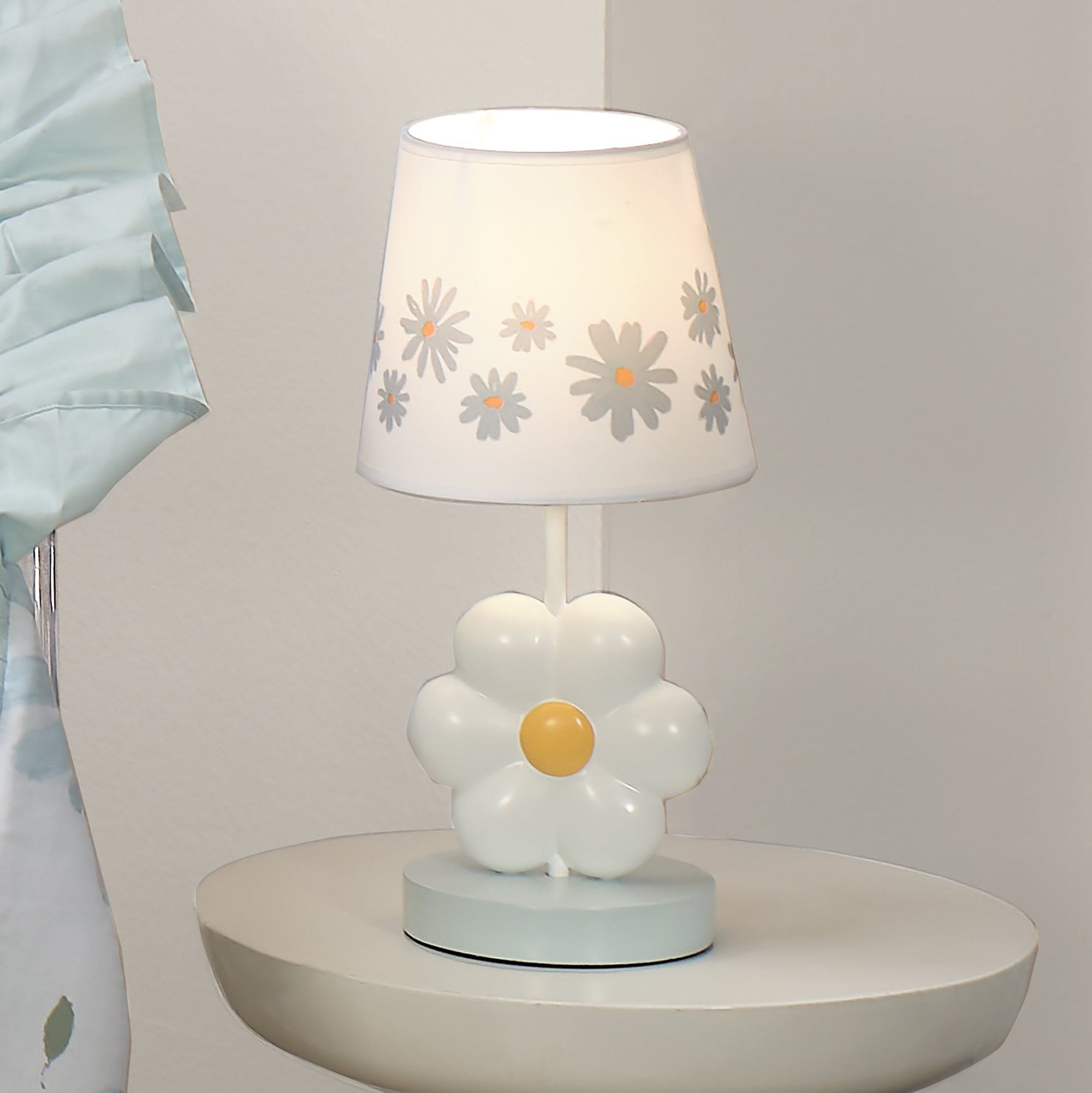 Lambs & Ivy Sweet Daisy Lamp with Shade & Bulb